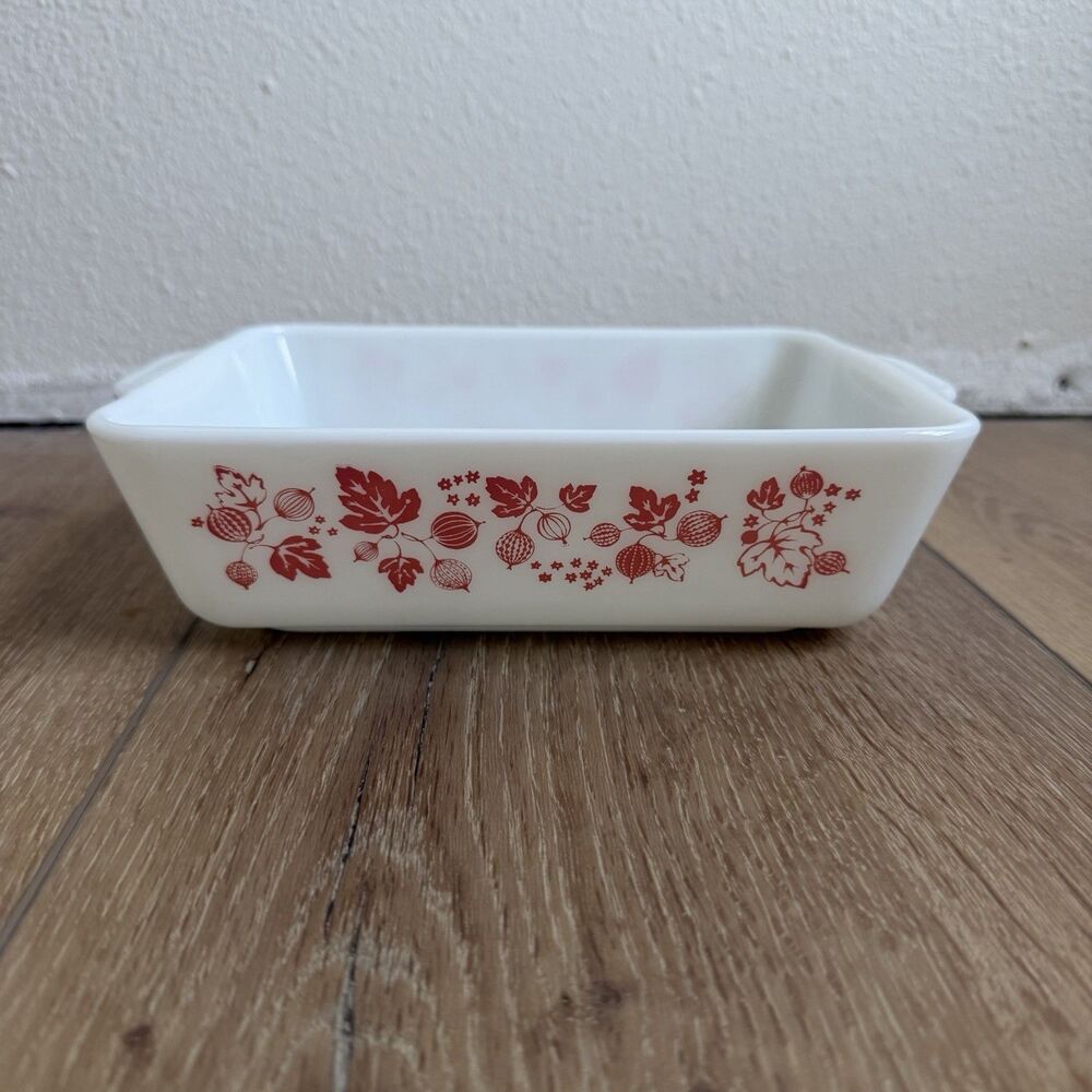 Pyrex Pink Gooseberry #503 1.5 Qt Refrigerator Dish No Lid